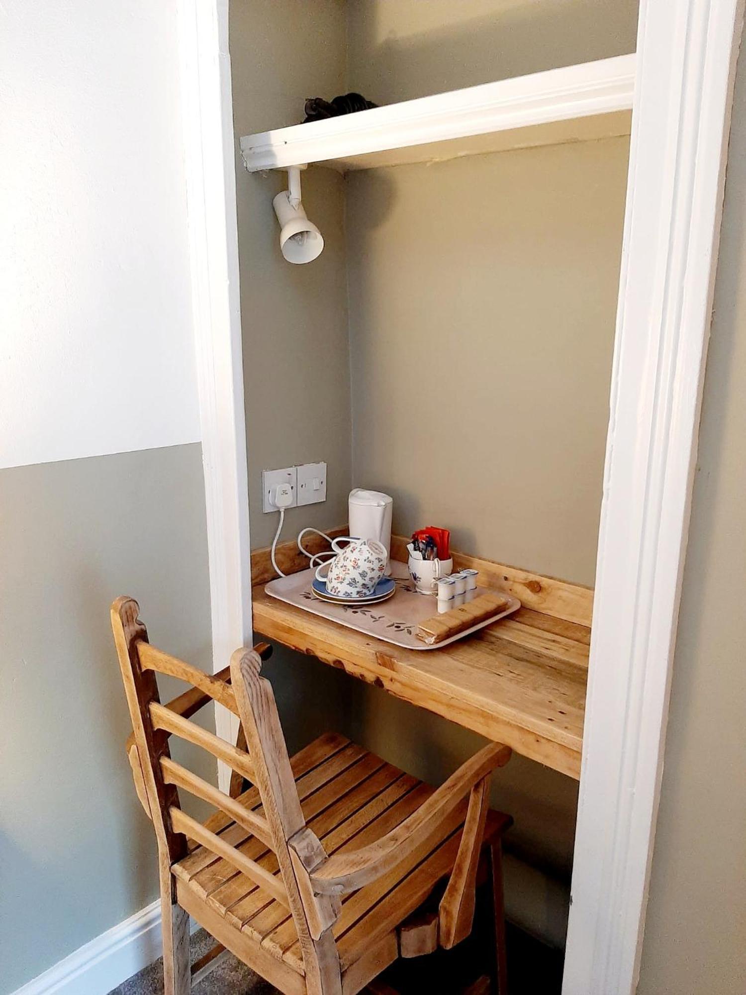 Salisbury Guest House - Free Parking Йорк Екстериор снимка